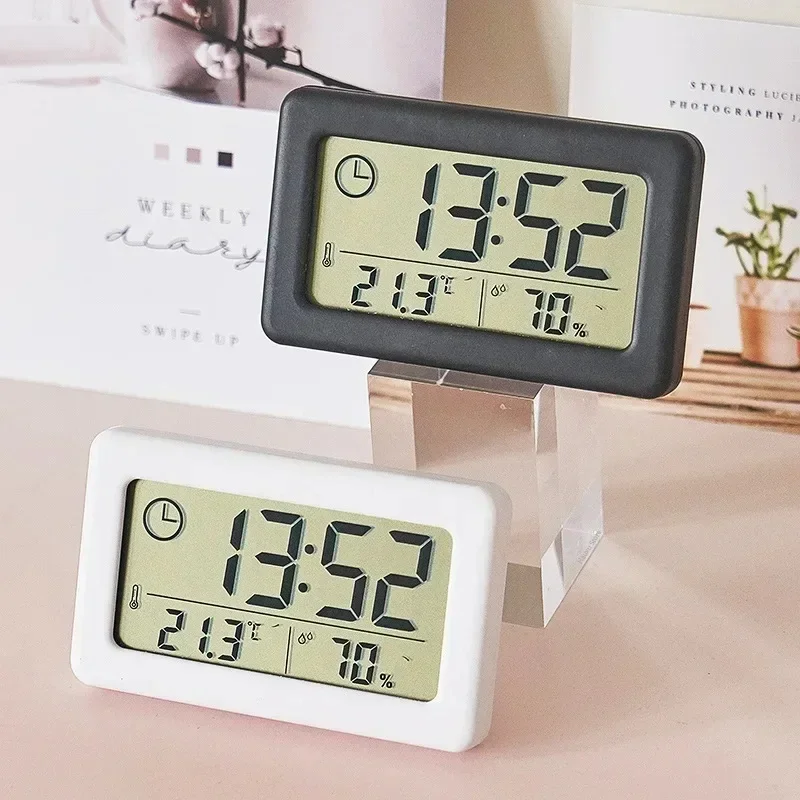Modern Electronics Gadgets - ساعات منبه رقمية لتزيين غرف النوم