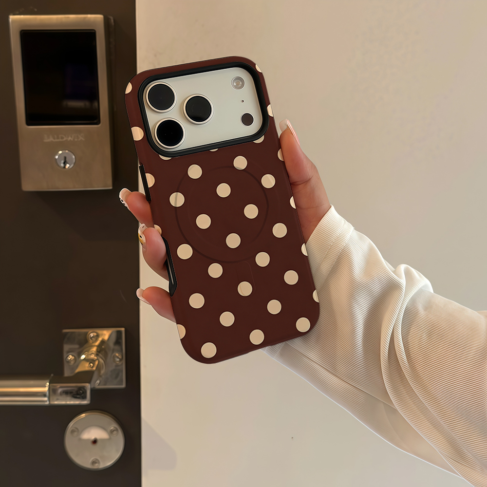 جراب هاتف بني بيج منقط بتصميم  - مراجعة Apple Iphone 15 Pro Max وسعره
